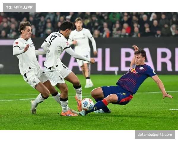 战术复盘：门兴格拉德巴赫如何用密集防守零封拜仁